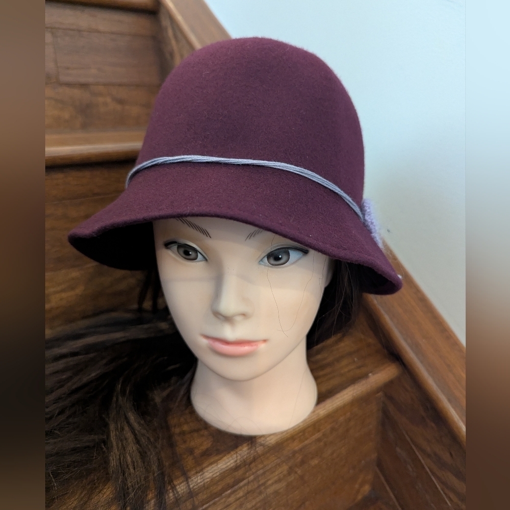 Vintage Hat Tristan Wool Felt Burgundy Cloche Hat with Floral Cashmere Accents - Picture 3 of 8